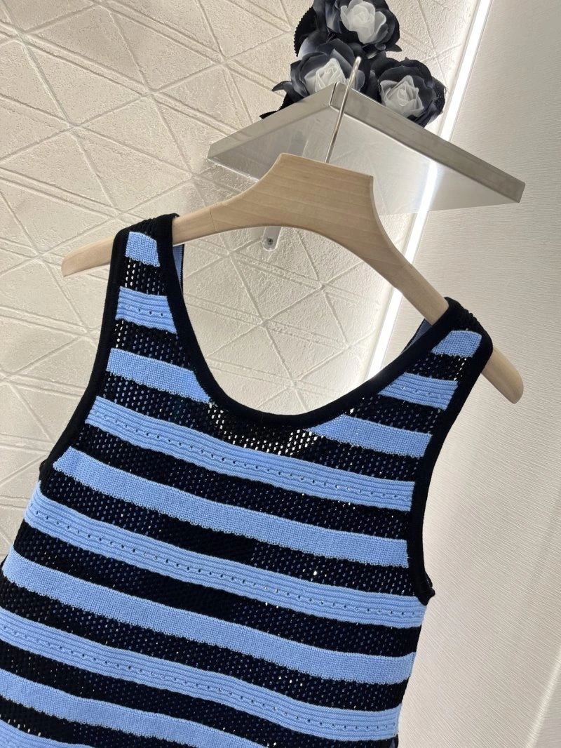 Miu Miu Vest Bold 152963