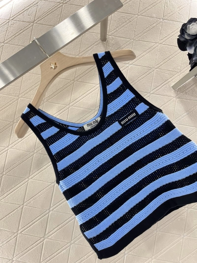 Miu Miu Vest Bold 152963