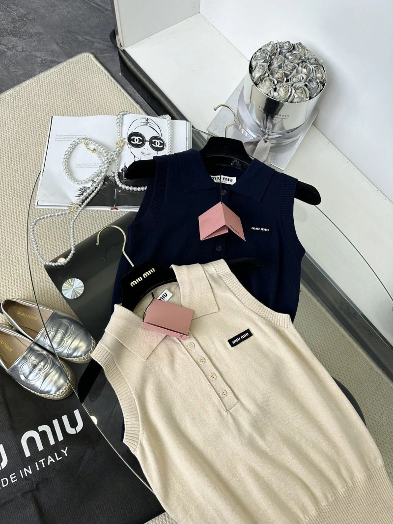 Functional Miu Miu Vest 152964