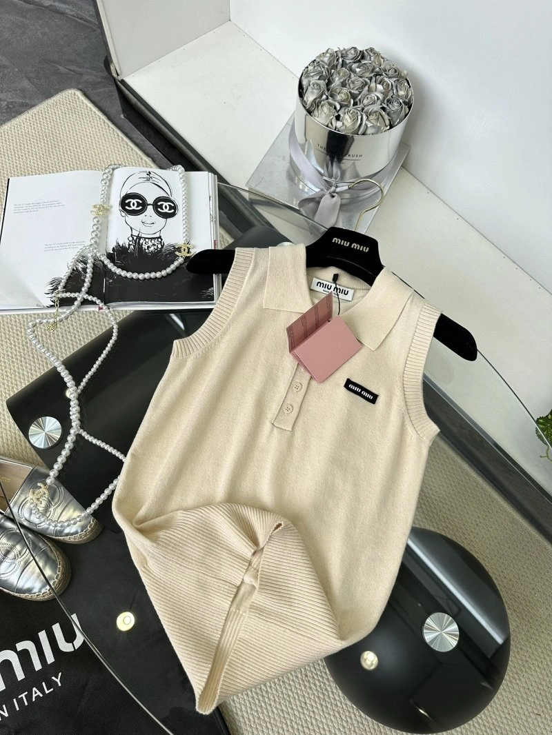 Functional Miu Miu Vest 152964