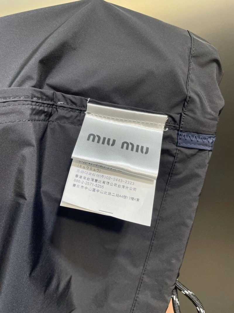 Miu Miu Vest Durable 159067