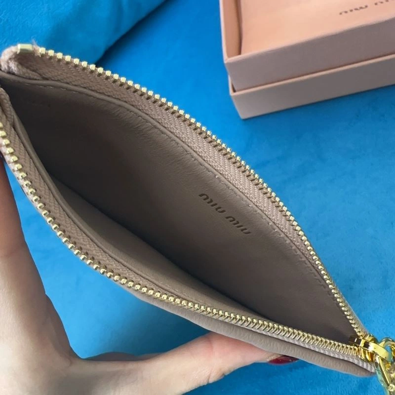 Efficient Miu Miu Wallets Purse 58170