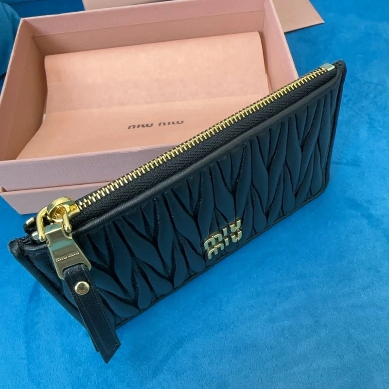 Miu Miu Wallets Purse Supportive 58163