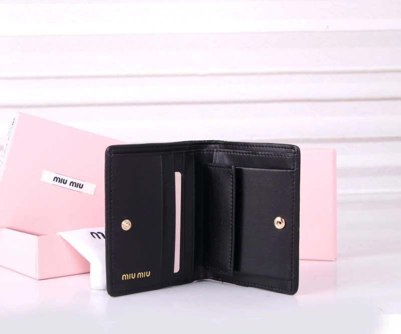 Miu Miu Wallets Purse Resilient 87955