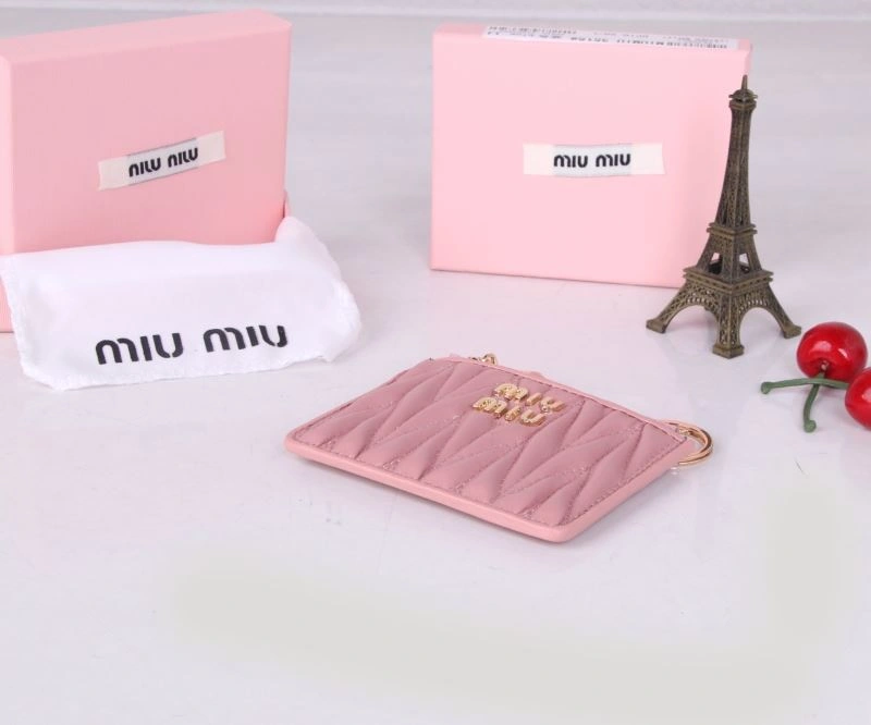 Miu Miu Wallets Purse Sleek 87951