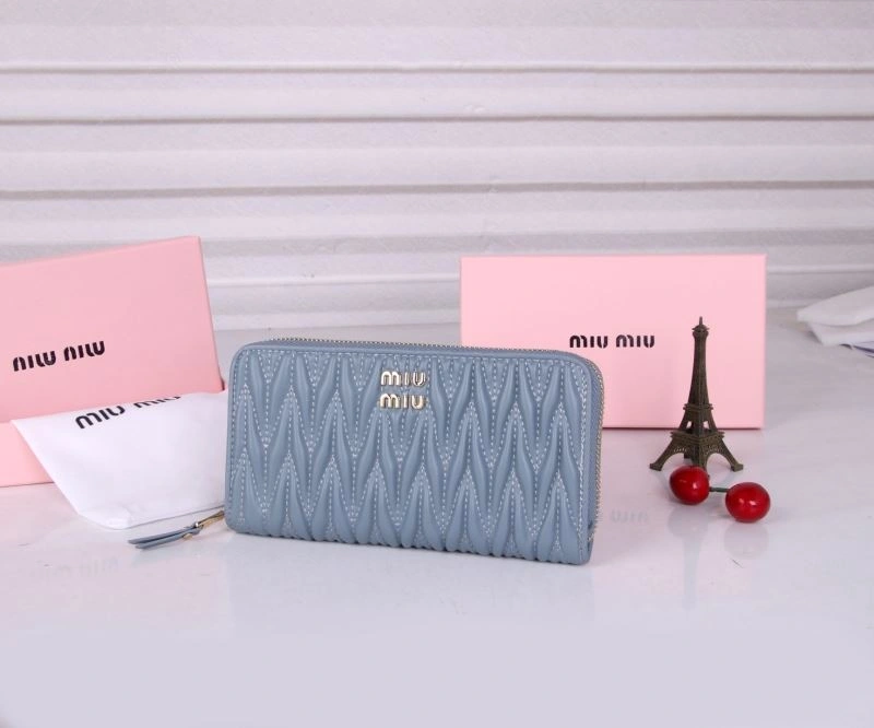 Miu Miu Wallets Purse Attractive 87945