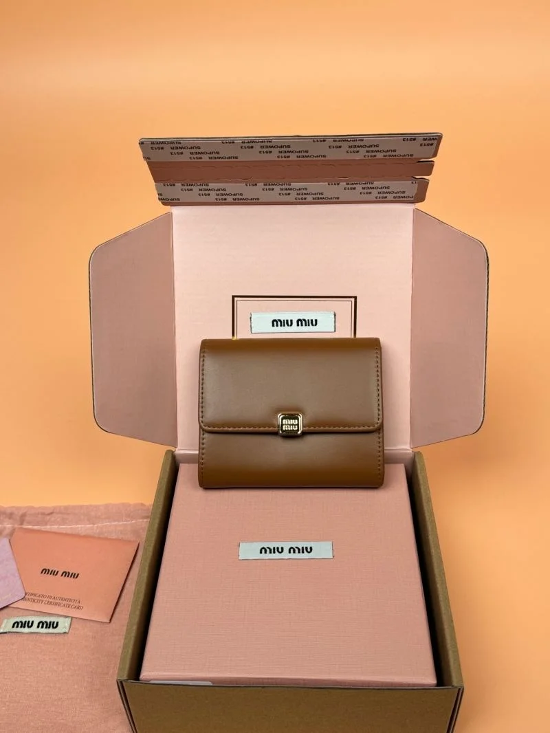 Miu Miu Wallets Purse TechFriendly 48995