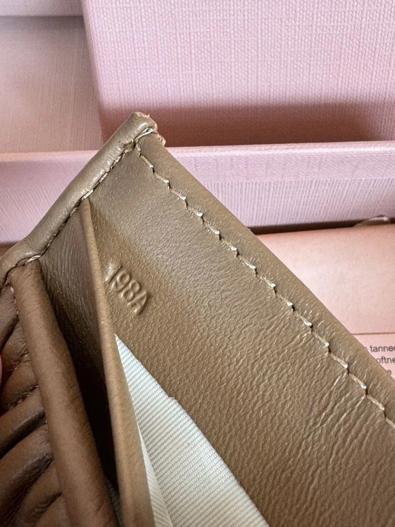 Miu Miu Wallets Purse Reliable 43677
