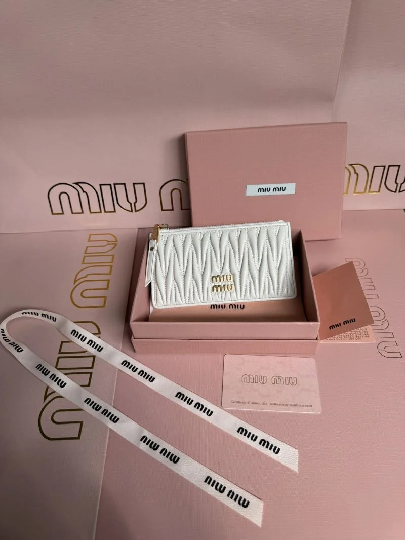 Miu Miu Wallets Purse StreetReady 43704