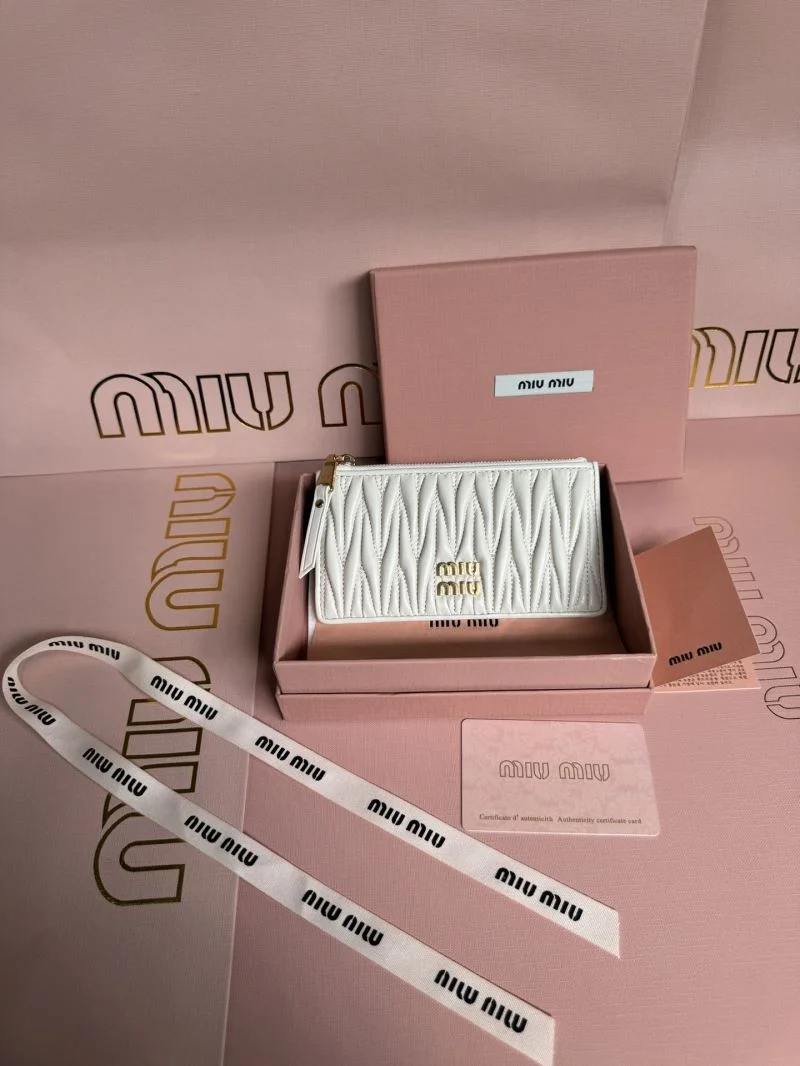 Miu Miu Wallets Purse StreetReady 43704