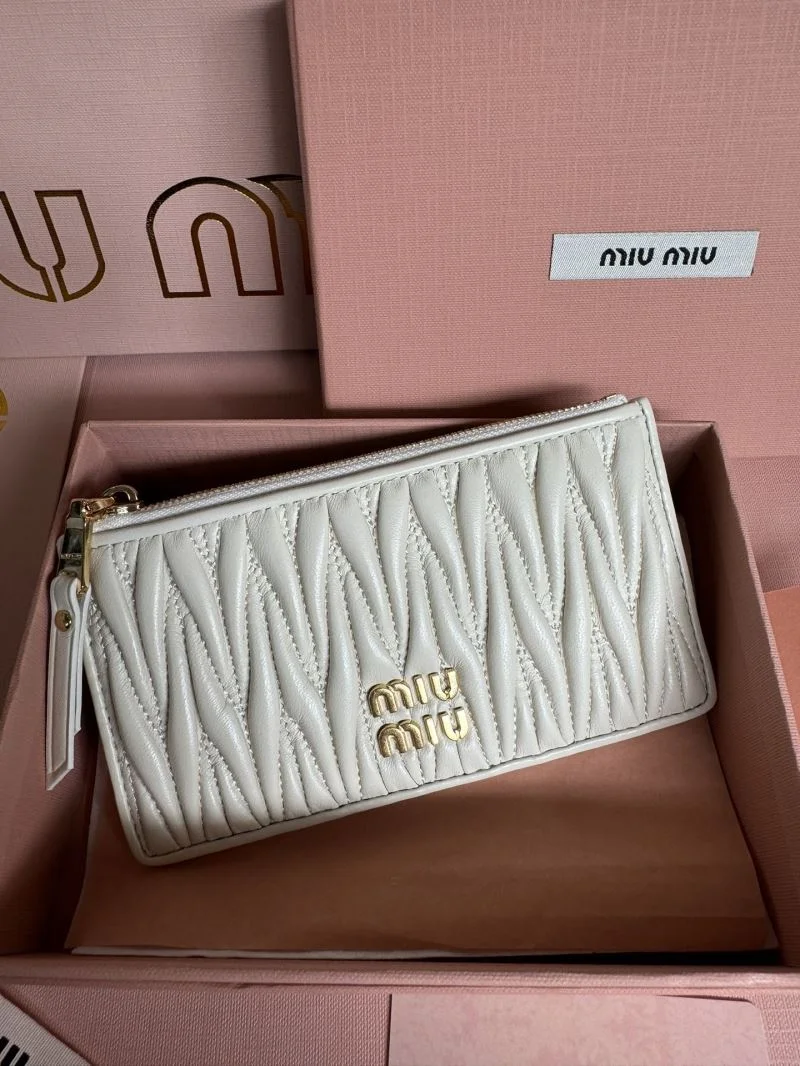 Miu Miu Wallets Purse StreetReady 43704
