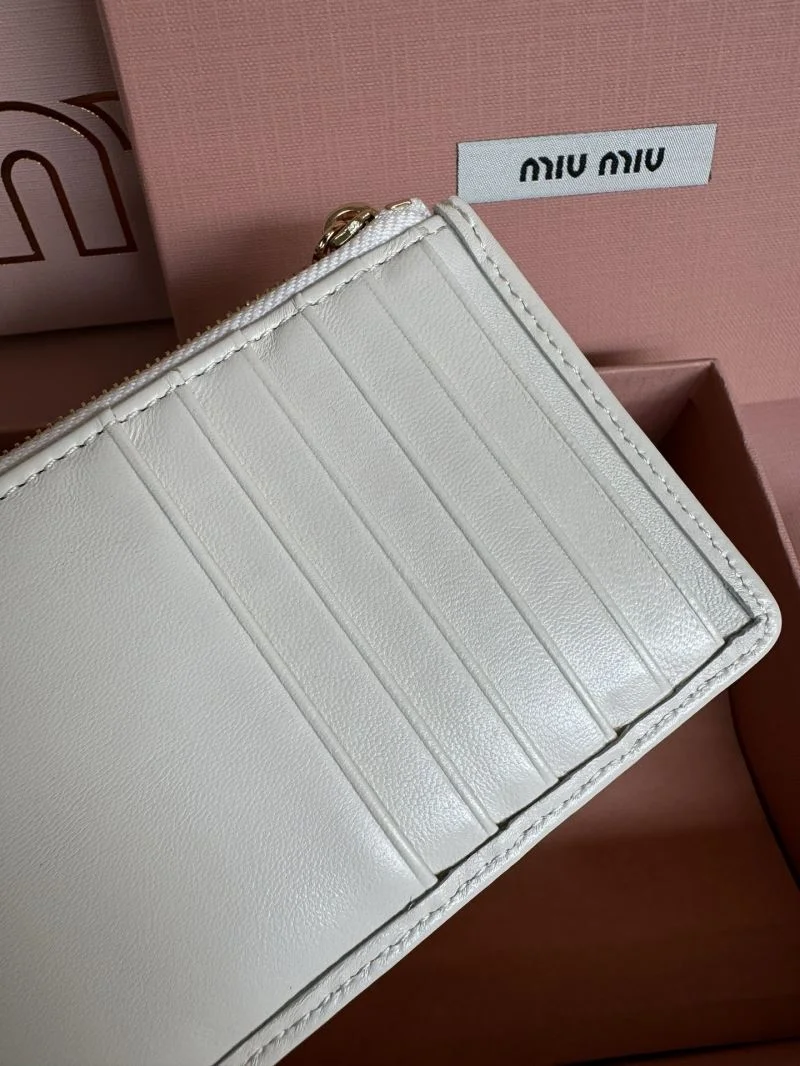 Miu Miu Wallets Purse StreetReady 43704