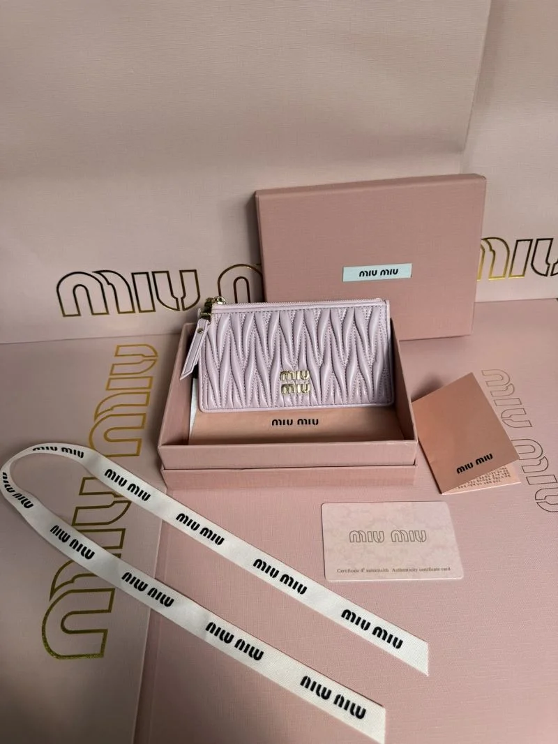 Miu Miu Wallets Purse Chic 43676