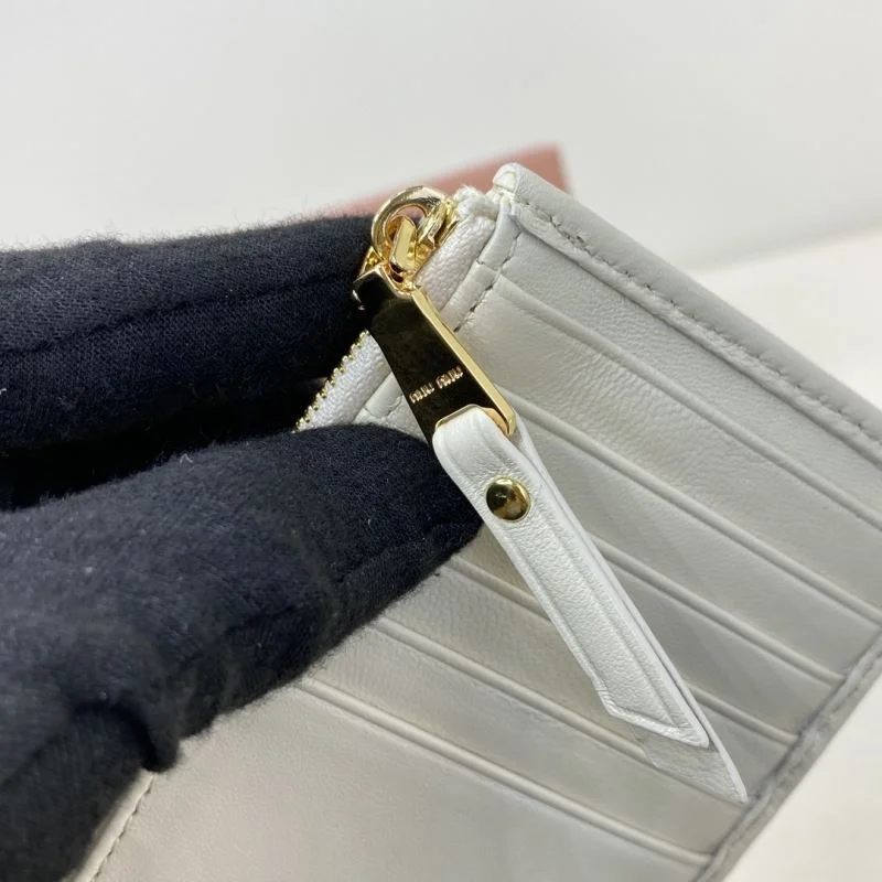 Miu Miu Wallets Purse Unique 43709