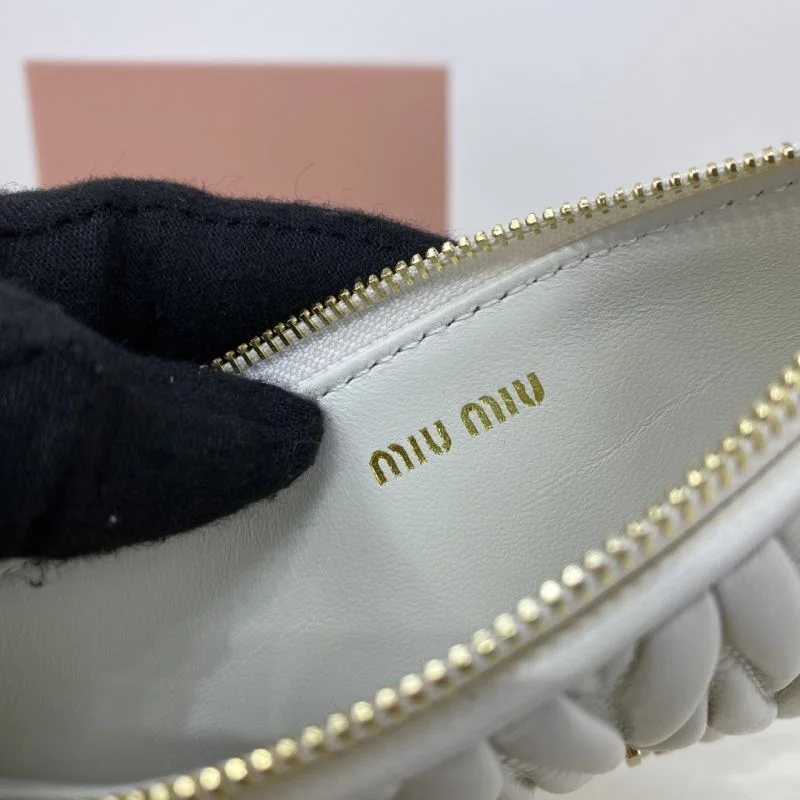 Miu Miu Wallets Purse Unique 43709