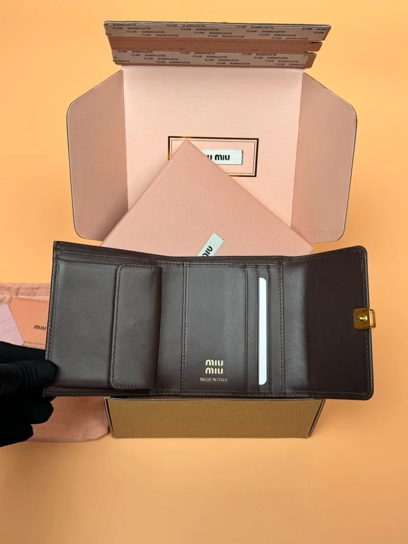 Miu Miu Wallets Purse Durable 55824