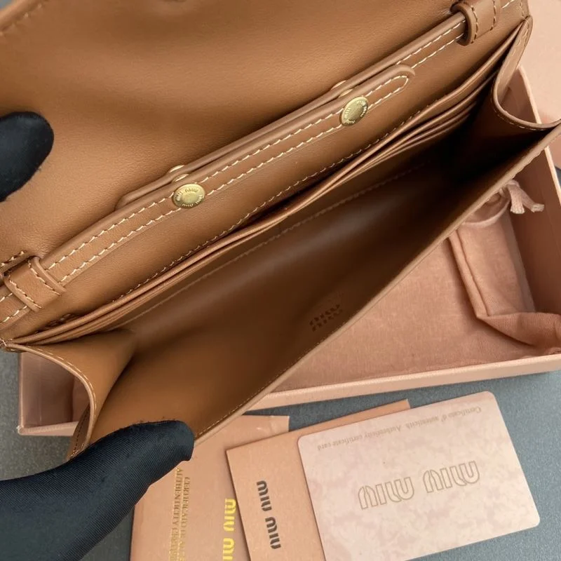 Miu Miu Wallets Purse Comfortable 55821