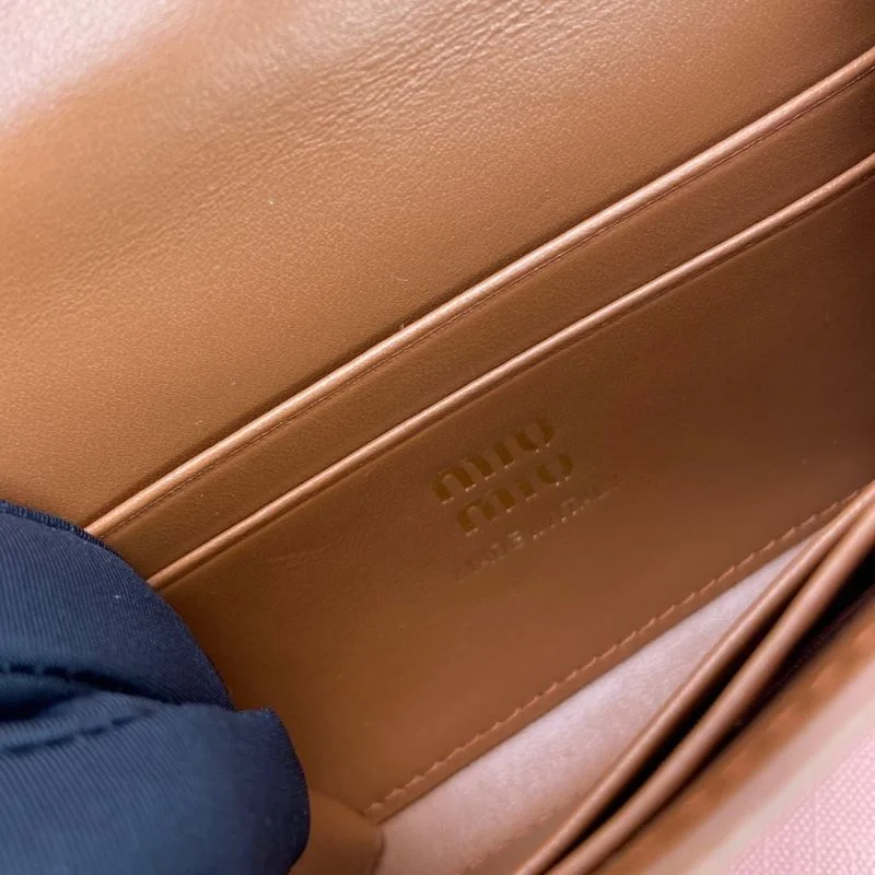 Miu Miu Wallets Purse Supportive 55827
