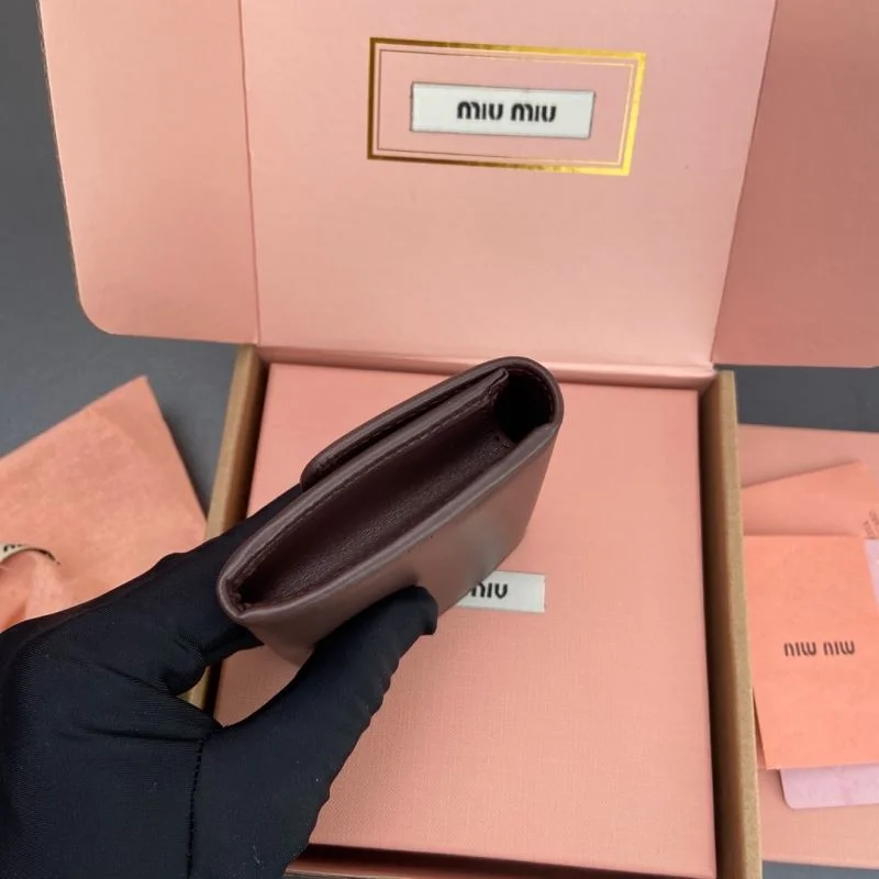 Miu Miu Wallets Purse Fashionable 55825