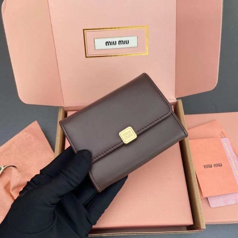 Miu Miu Wallets Purse Fashionable 55825