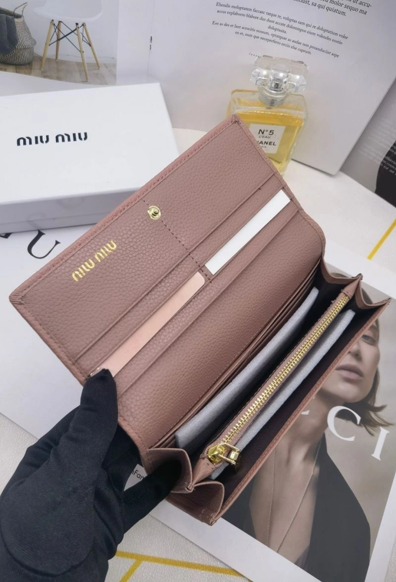 Breathable Miu Miu Wallets Purse 85863