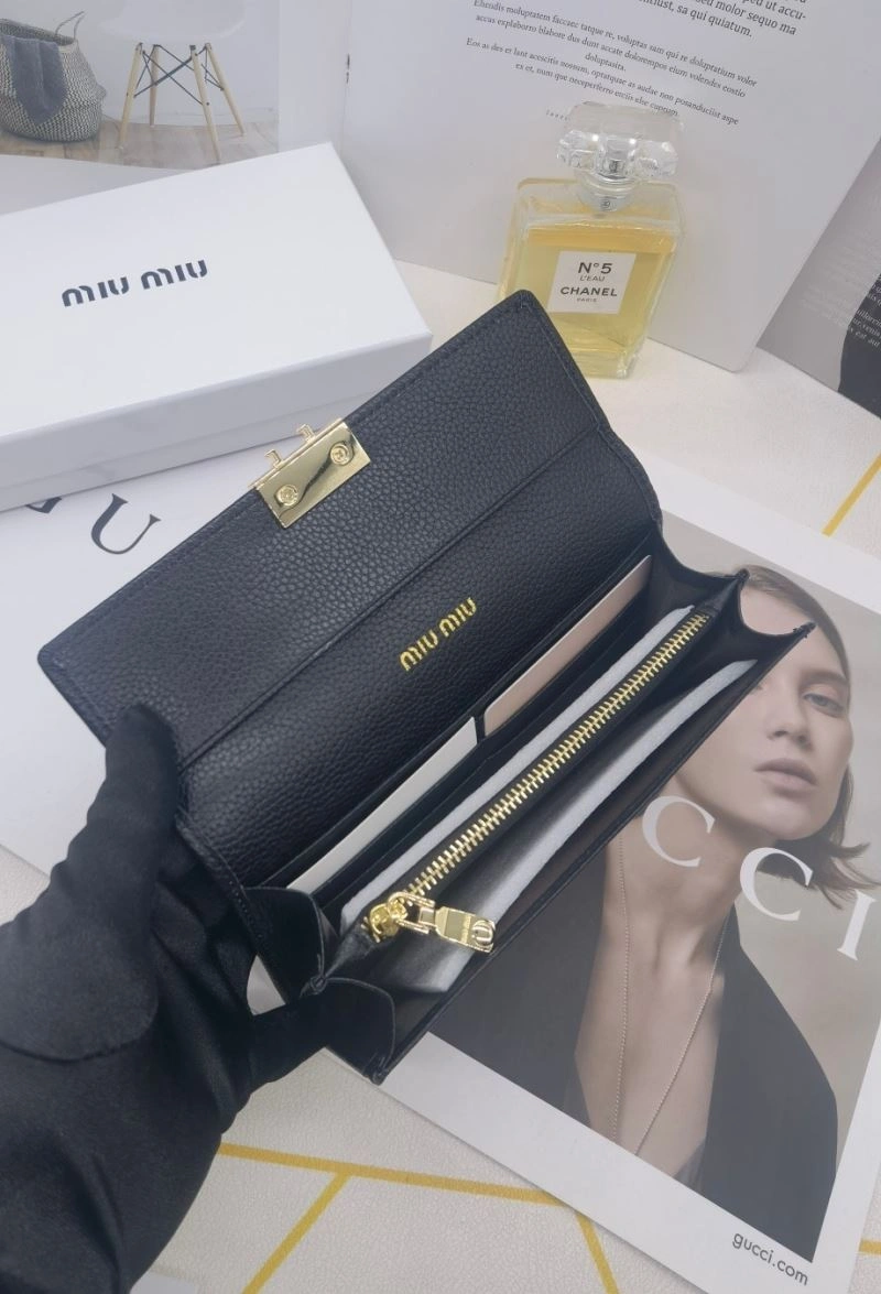 FlexibleFit Miu Miu Wallets Purse 85884