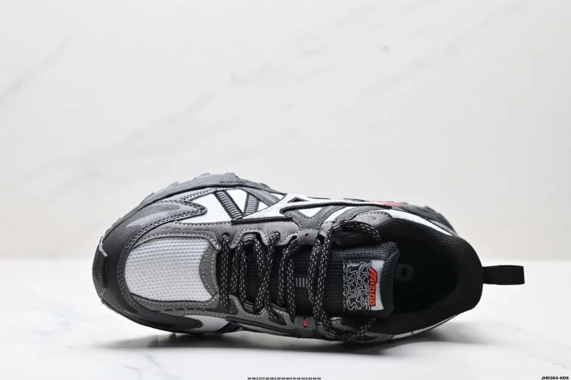 Popular Mizuno Shoes 3419