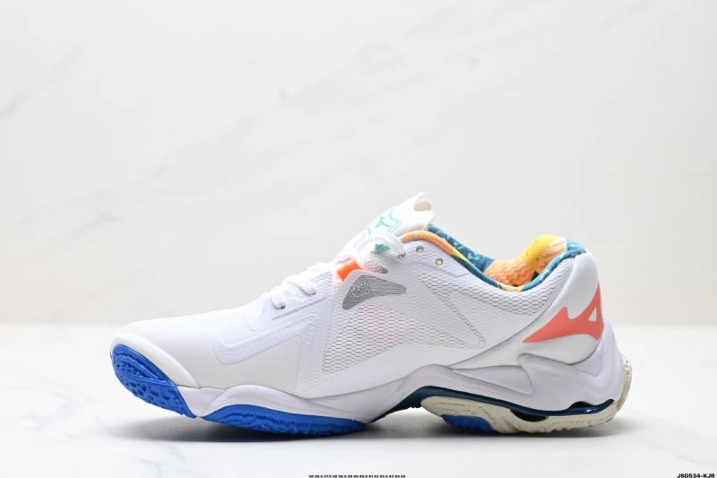 Durable Mizuno Shoes 2346