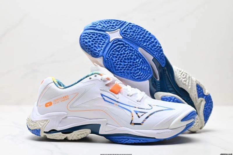 Durable Mizuno Shoes 2346