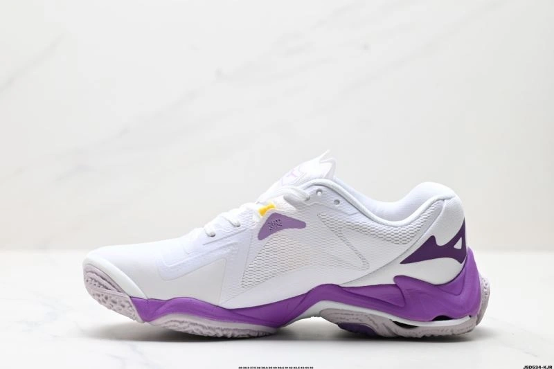 Modern Mizuno Shoes 2332