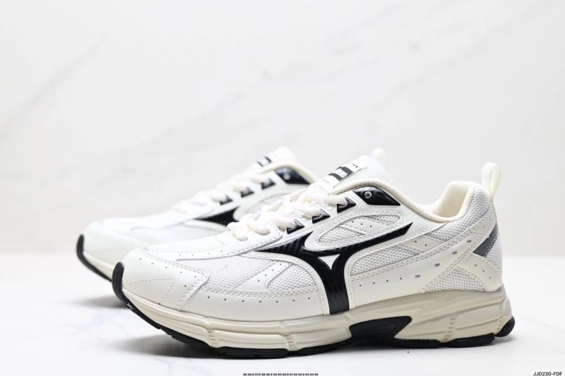 Comfortable Mizuno Shoes 2321