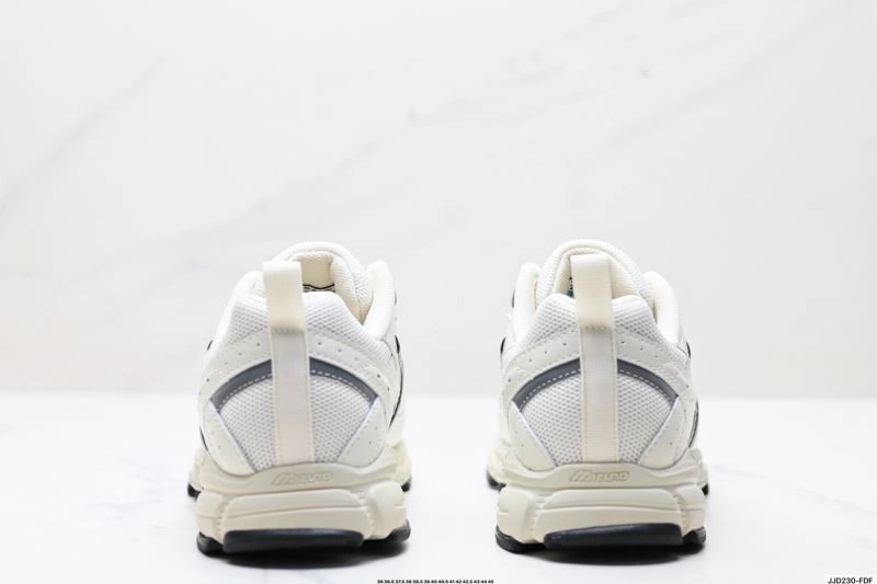 Comfortable Mizuno Shoes 2321