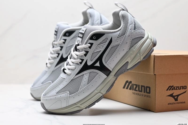 Mizuno Shoes WrinkleFree 2392