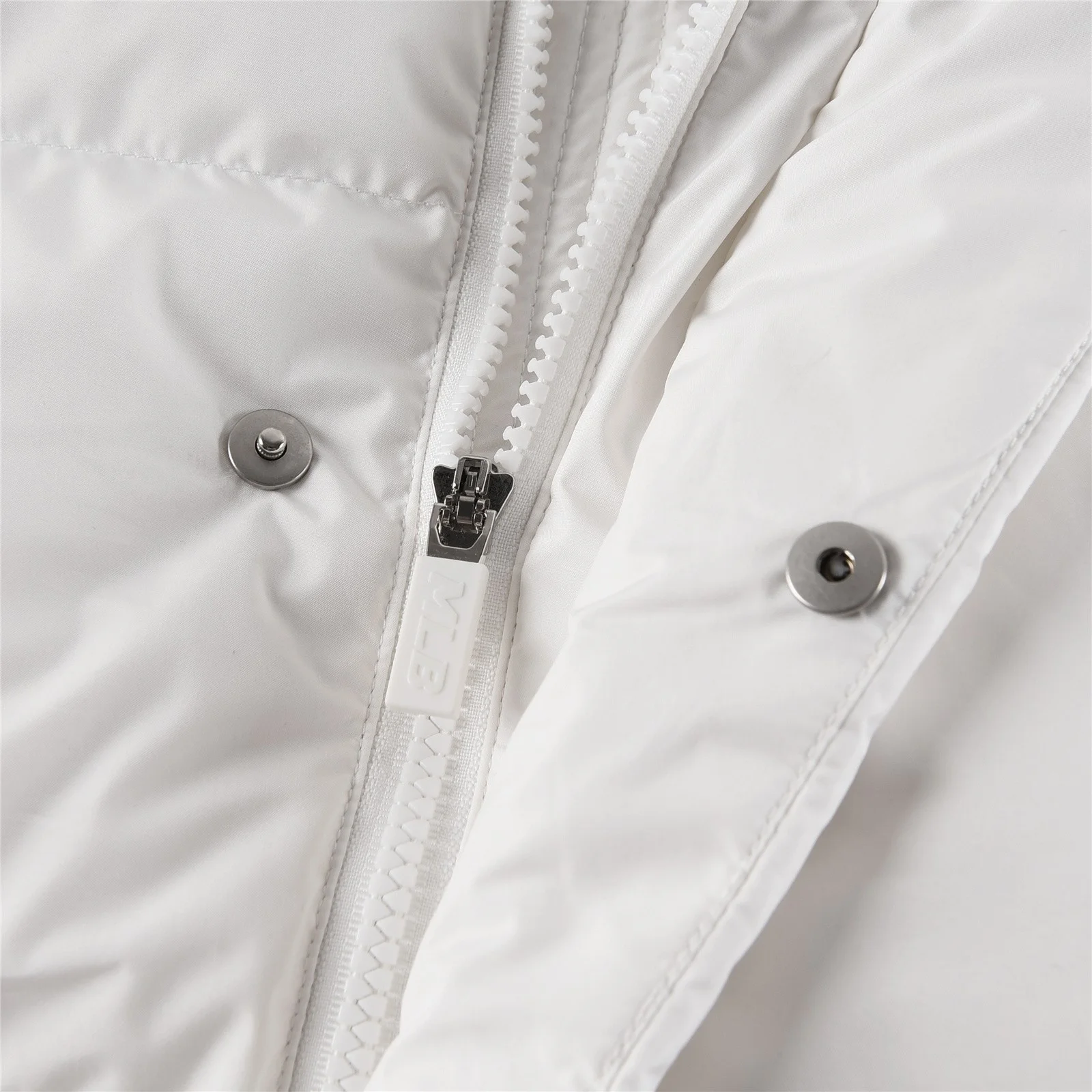 WellDesigned Mlb Down Jackets 165163