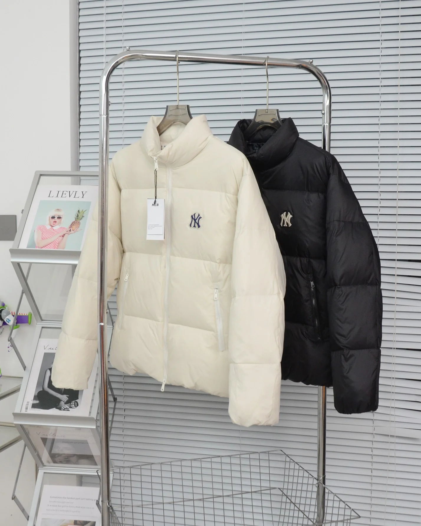 Mlb Down Jackets SportInspired 165152