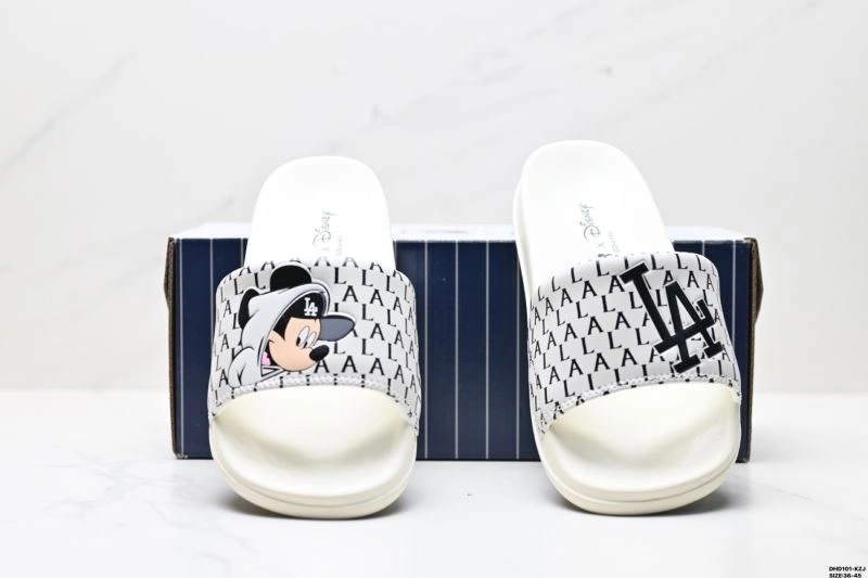 SunProtective Mlb Sandals 2317