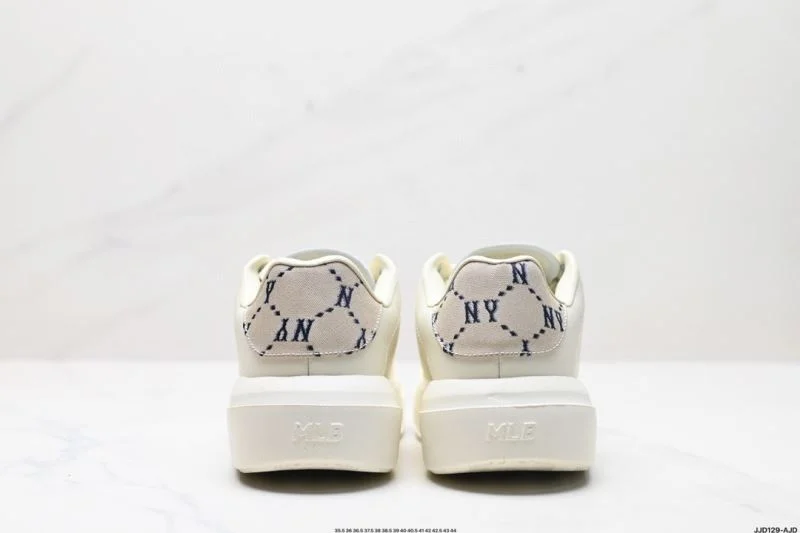 Minimalist Mlb Shoes 3429