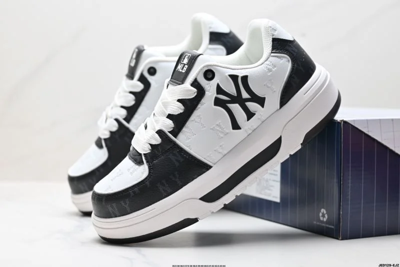 Snug Mlb Shoes 3405