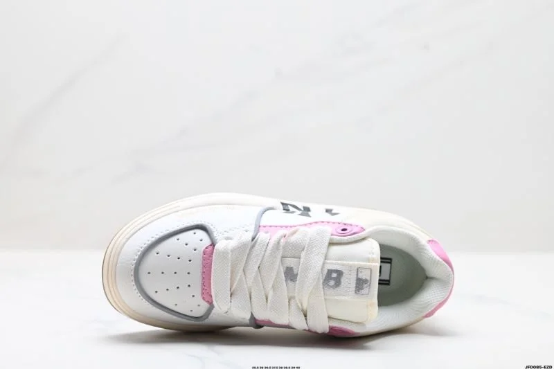 UrbanChic Mlb Shoes 3385