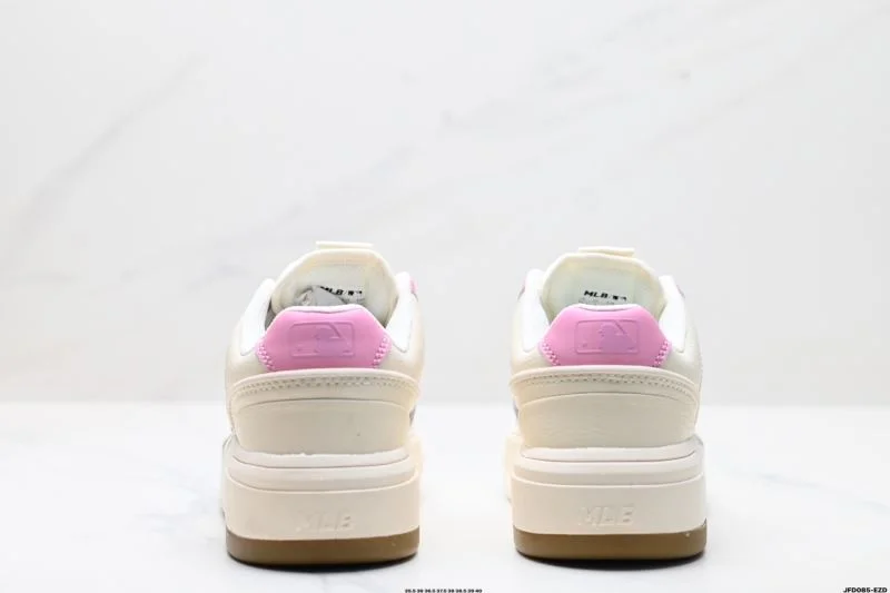 UrbanChic Mlb Shoes 3385