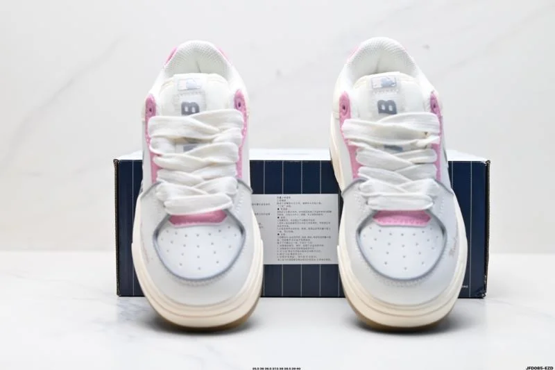 UrbanChic Mlb Shoes 3385
