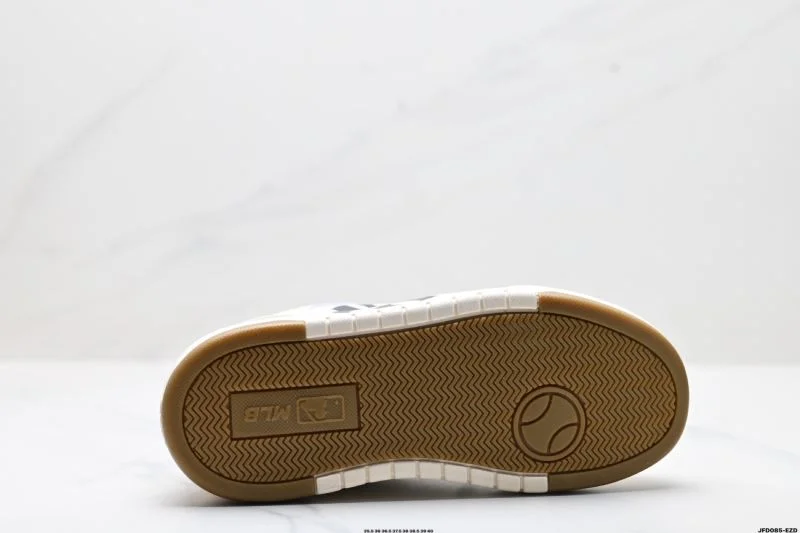 UrbanChic Mlb Shoes 3385