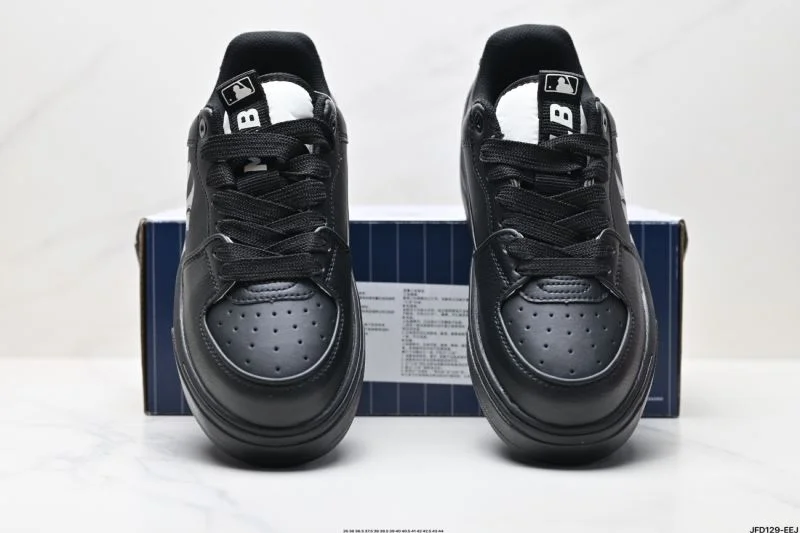 TravelReady Mlb Shoes 3412