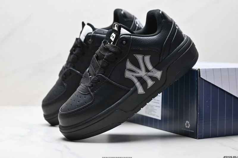TravelReady Mlb Shoes 3412