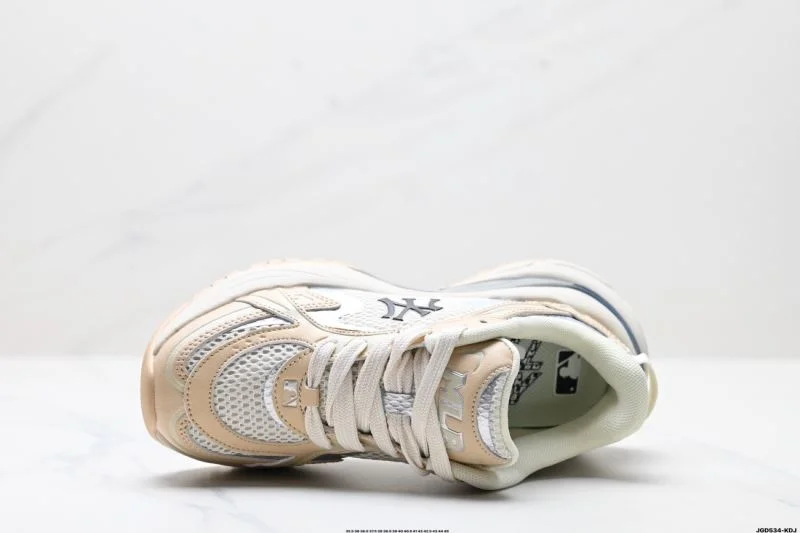 TravelReady Mlb Shoes 3356