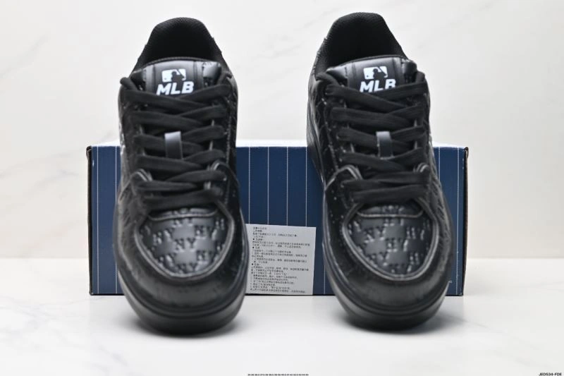 Snug Mlb Shoes 2272