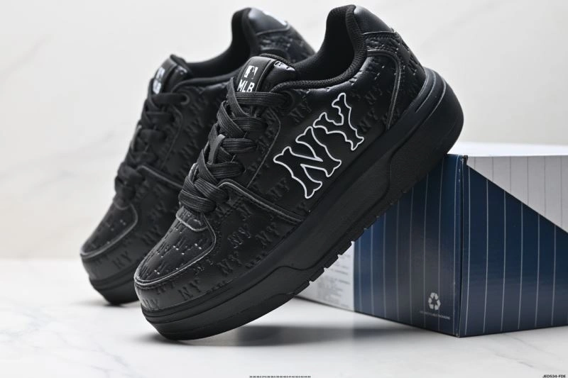 Snug Mlb Shoes 2272