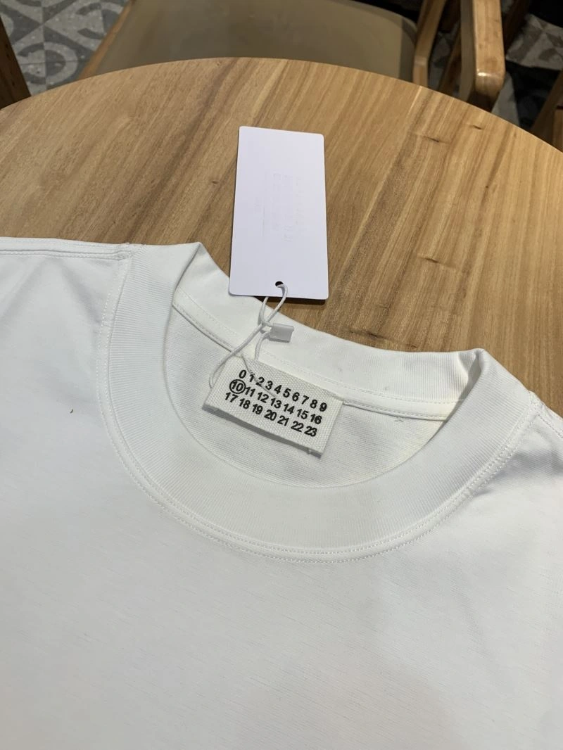 FashionForward Mmj T-Shirts 160135