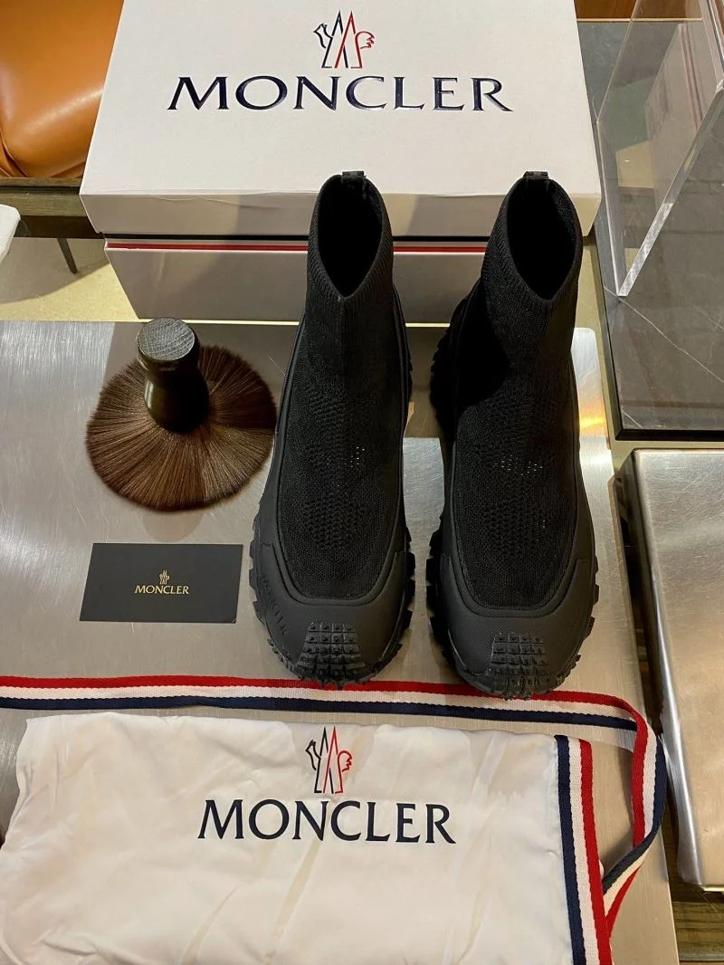 Neat Moncler Boots 13737
