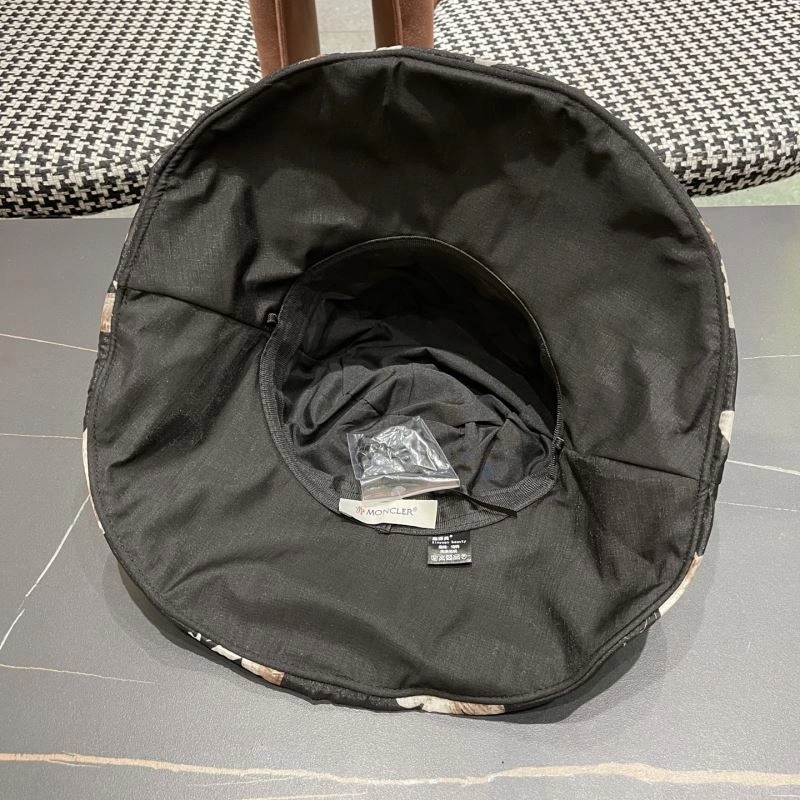 Moncler Caps Soft 257455